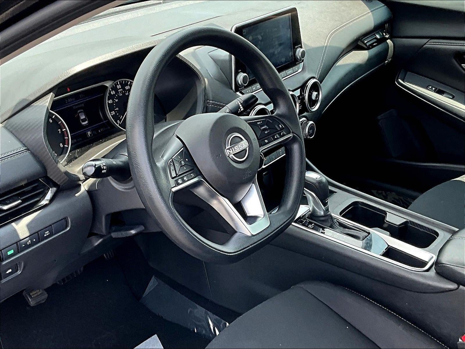 Used 2024 Nissan Sentra SV FWD image 16