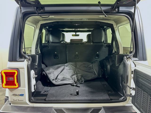 Used 2021 Jeep Wrangler Unlimited Sahara w/ Cold Weather Group image 26