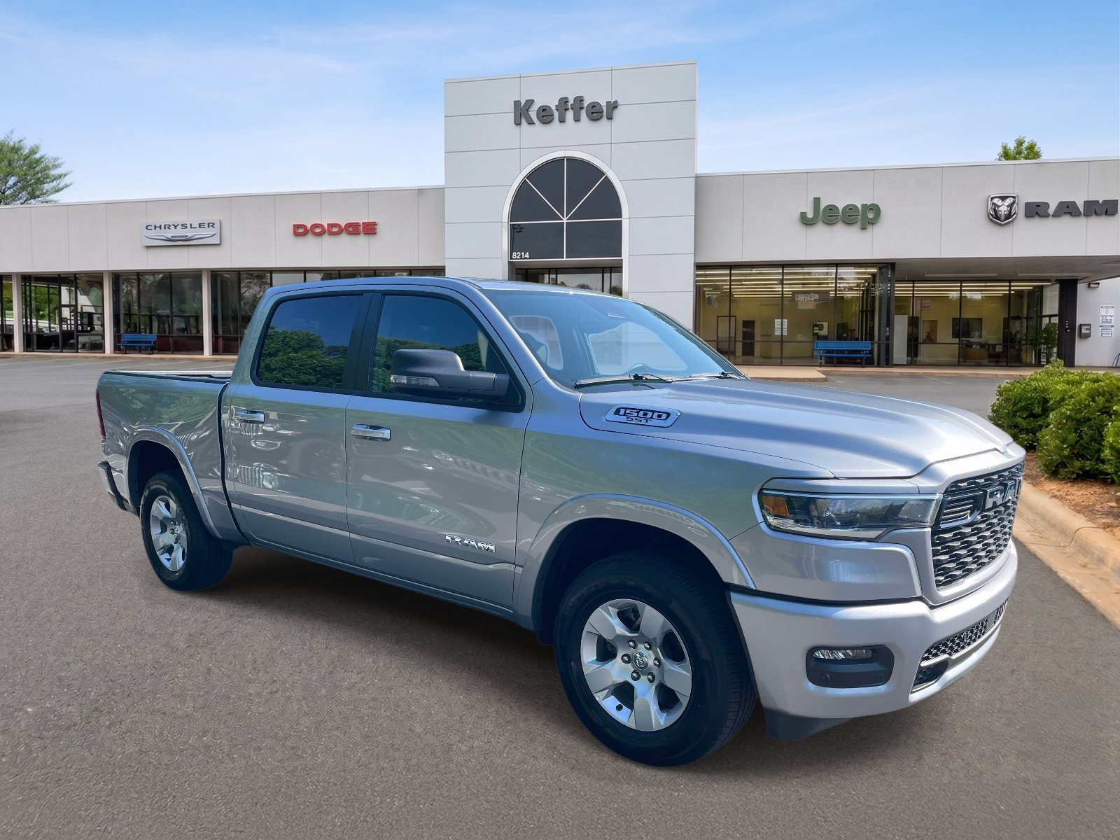 Used 2025 RAM 1500 Big Horn AWD/4WD image 2