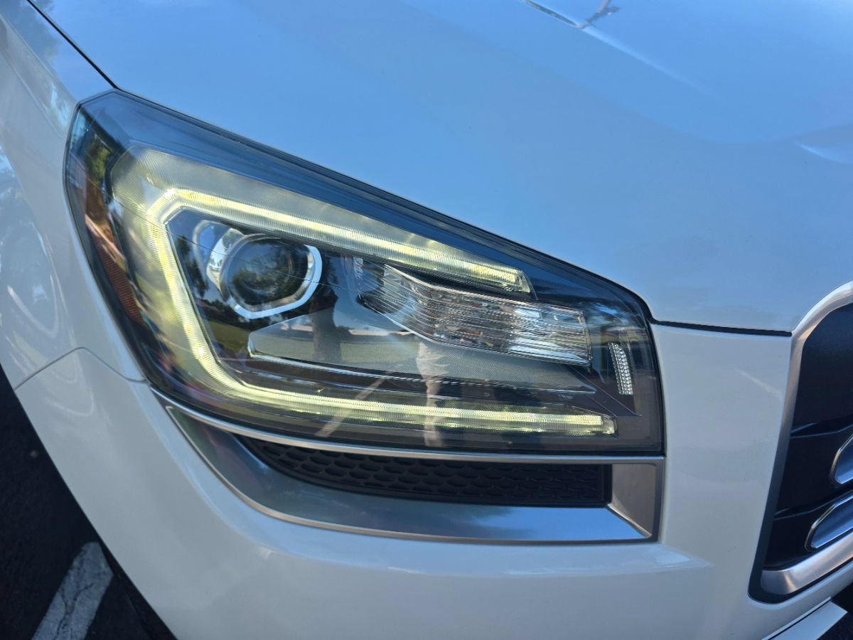 Used 2017 GMC Acadia Limited SLT FWD image 18