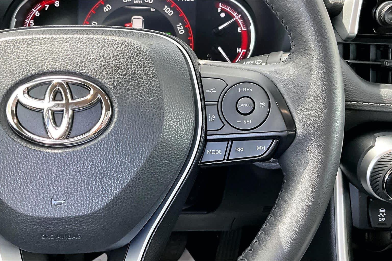 Used 2023 Toyota RAV4 XLE w/ Convenience Package AWD/4WD image 25