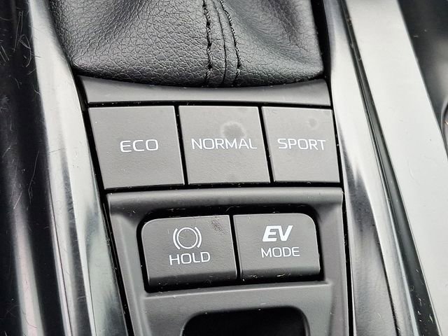 Used 2025 Toyota Camry LE image 24