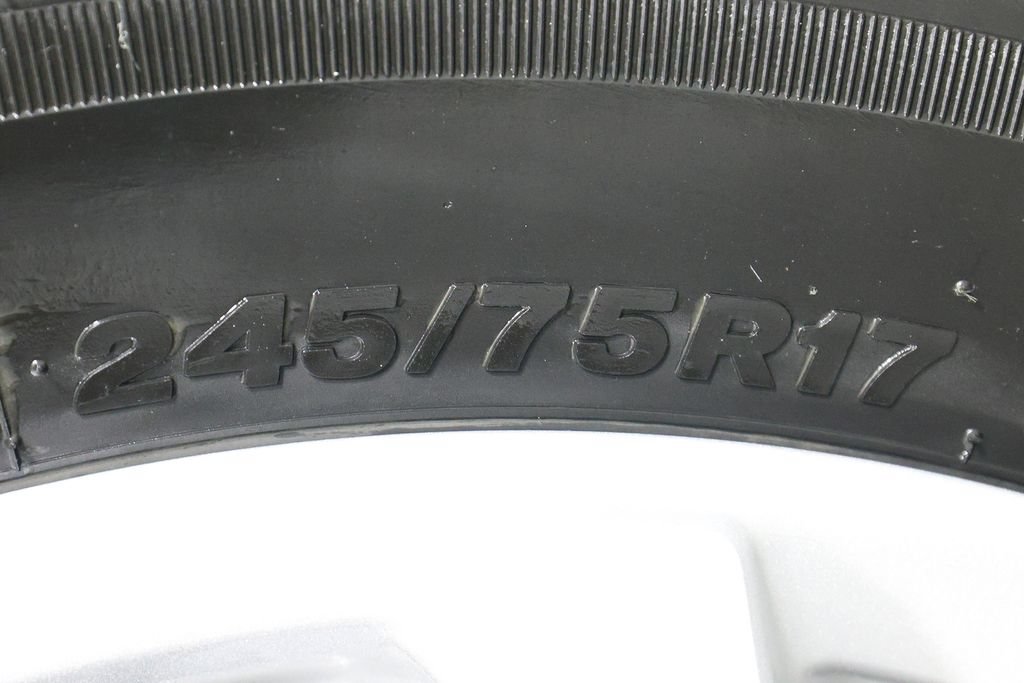 Used 2023 Jeep Gladiator Sport AWD/4WD image 44