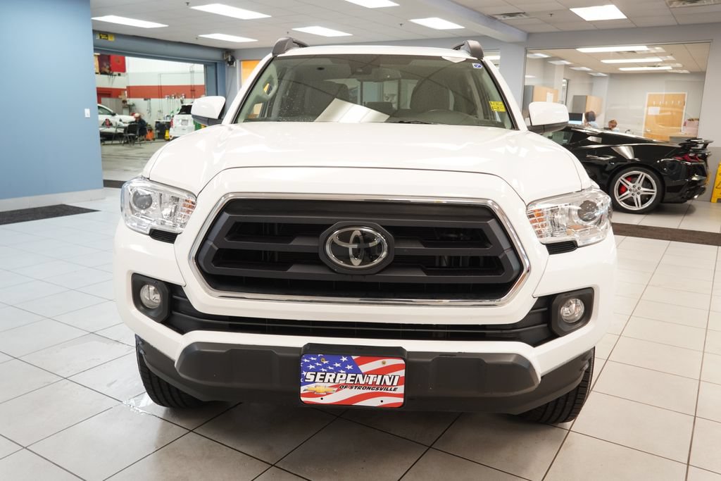 Used 2021 Toyota Tacoma SR5 AWD/4WD image 14