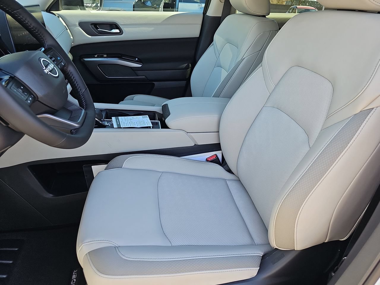 New 2026 Nissan Pathfinder SL FWD image 20