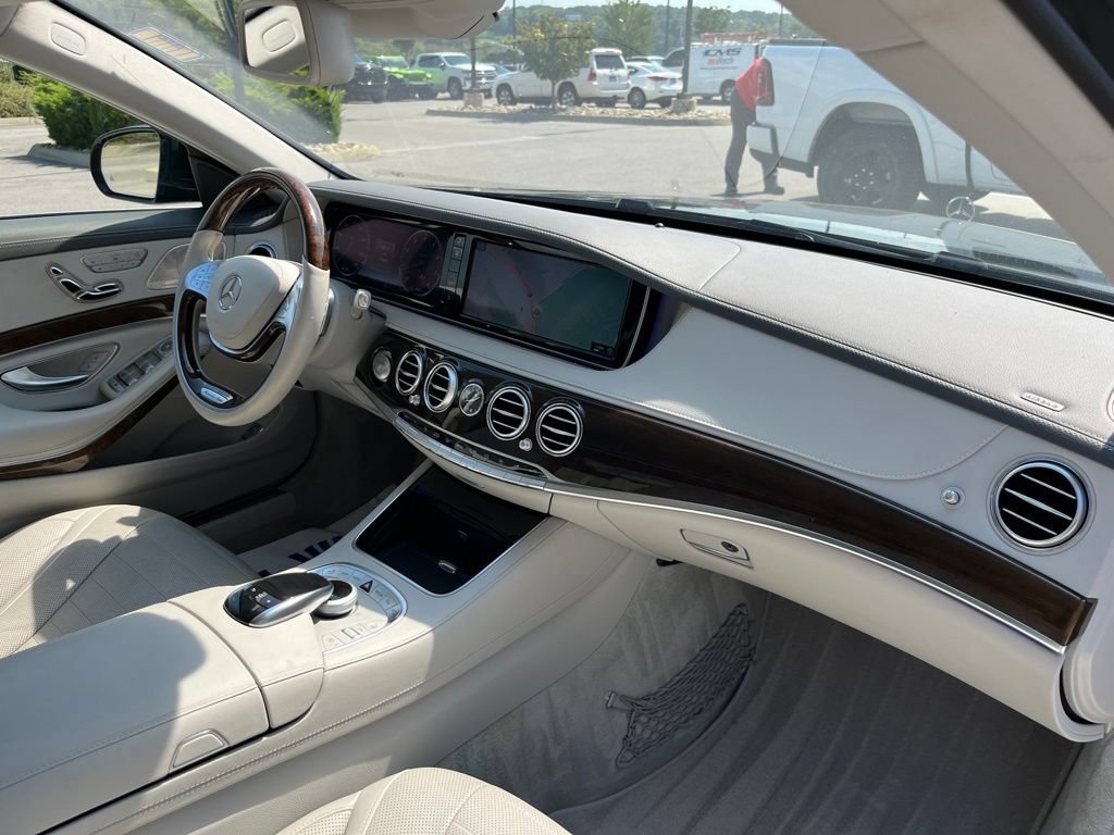 Used 2015 Mercedes-Benz S 550 Sedan image 30