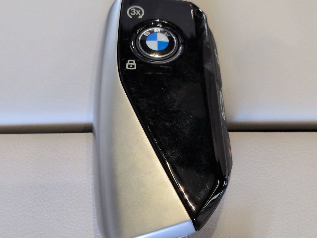 New 2026 BMW ALPINA XB7 AWD/4WD image 28