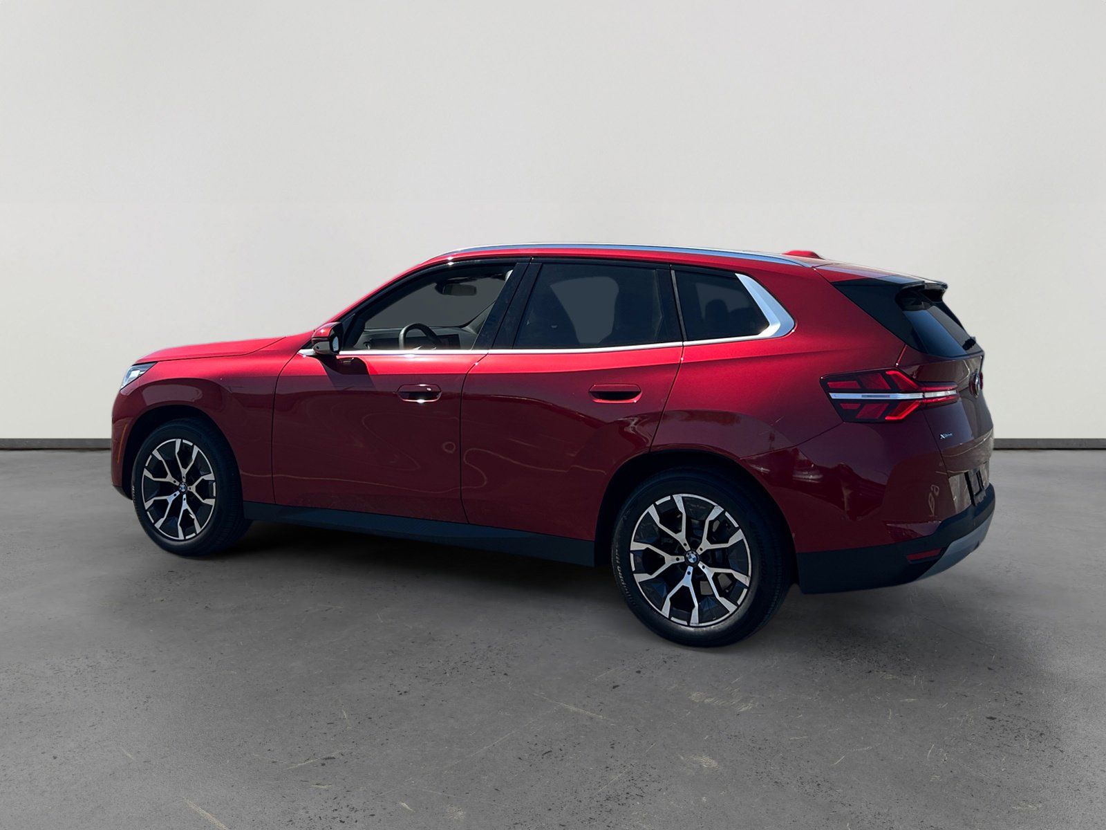 Used 2025 BMW X3 xDrive30i w/ Premium Package image 3