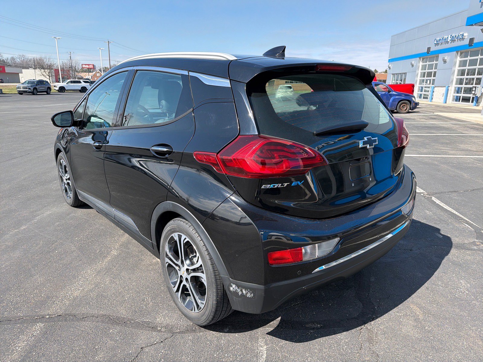 Used 2018 Chevrolet Bolt Premier w/ Driver Confidence II Package image 6