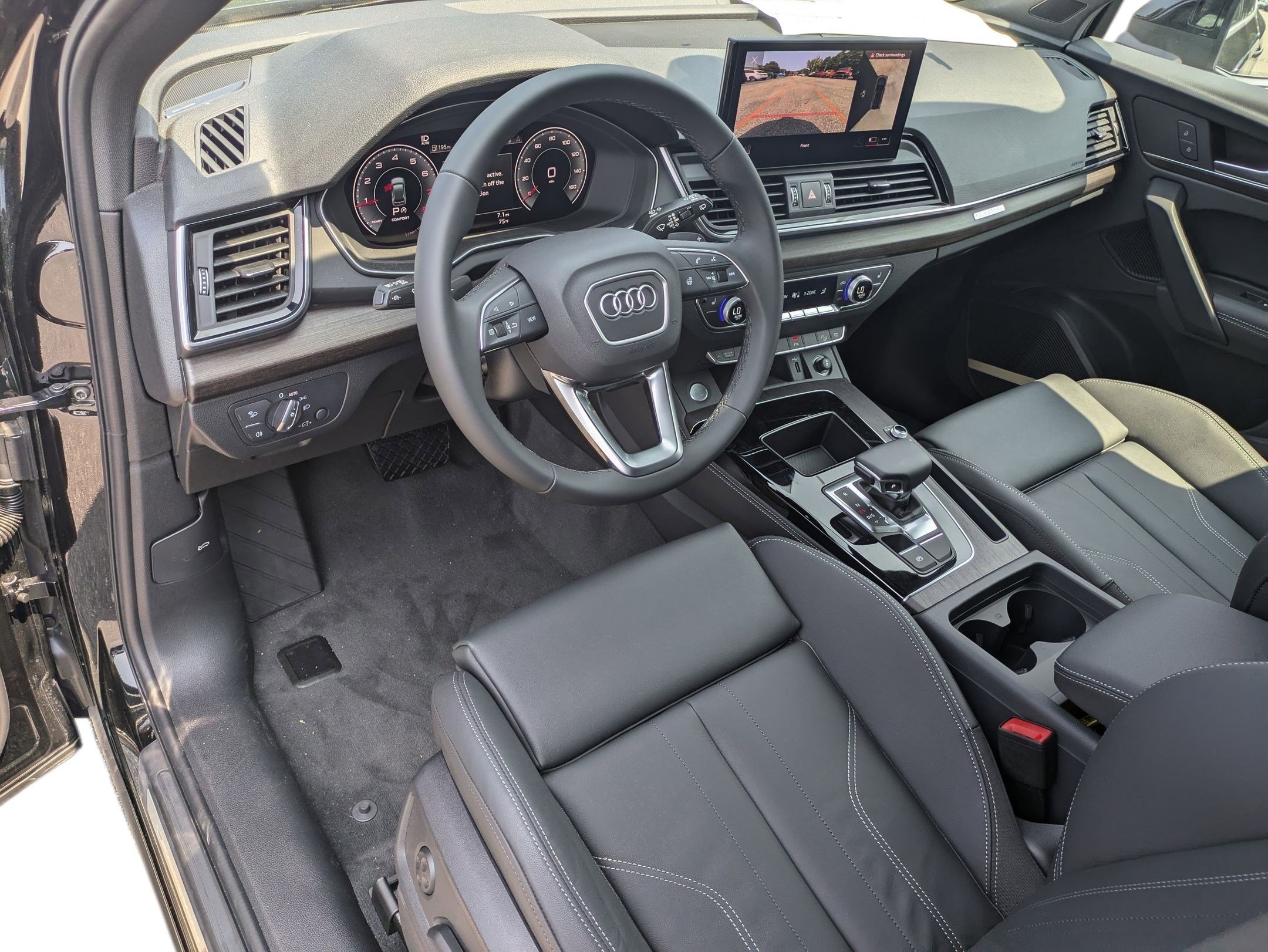 New 2025 Audi Q5 2.0T Premium Plus AWD/4WD image 9