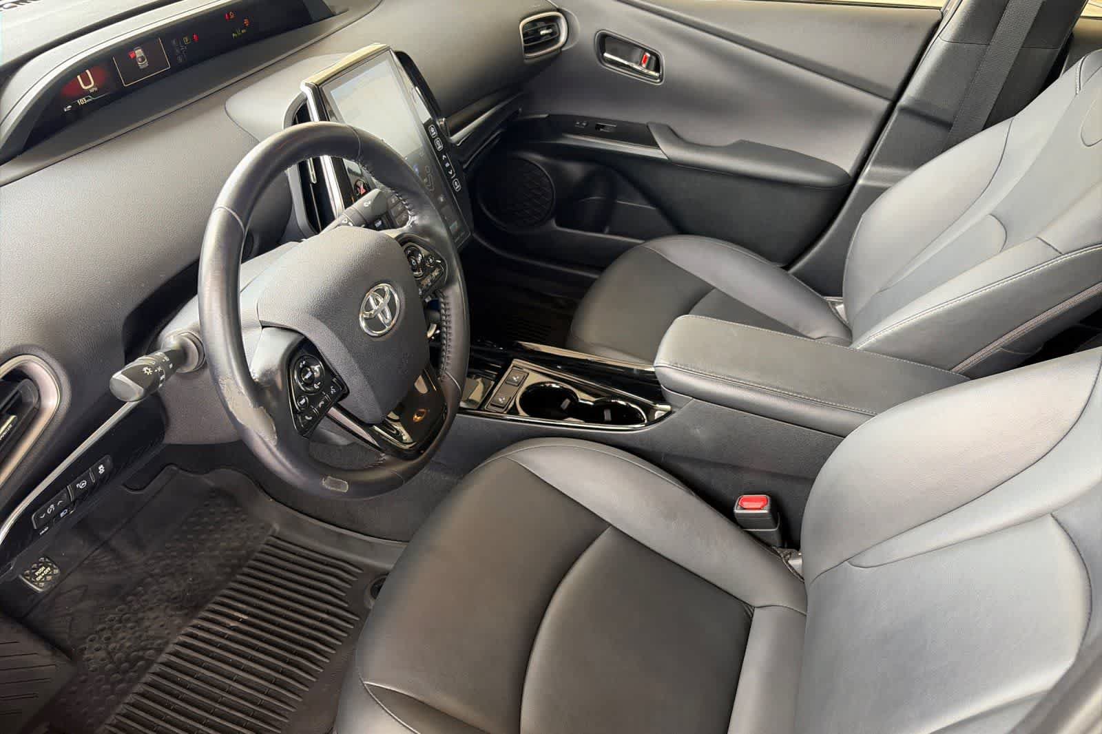 Used 2021 Toyota Prius Prime Limited FWD image 11