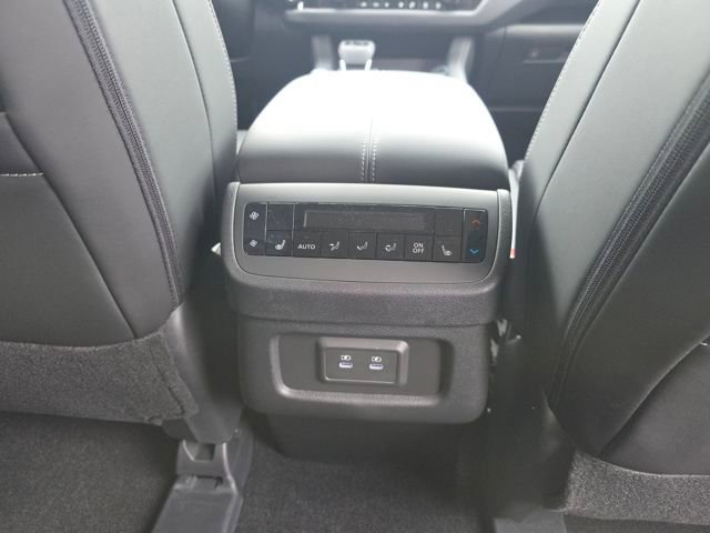 New 2026 Nissan Pathfinder SL image 23