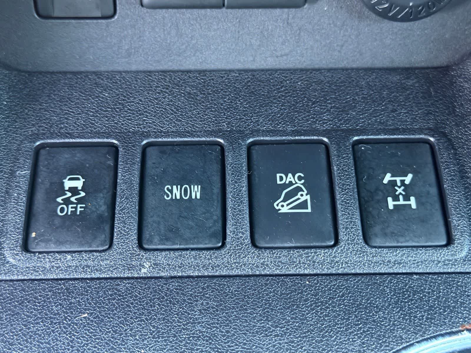 Used 2018 Toyota Highlander SE w/ Carpet Mat Package (TMS) AWD/4WD image 27