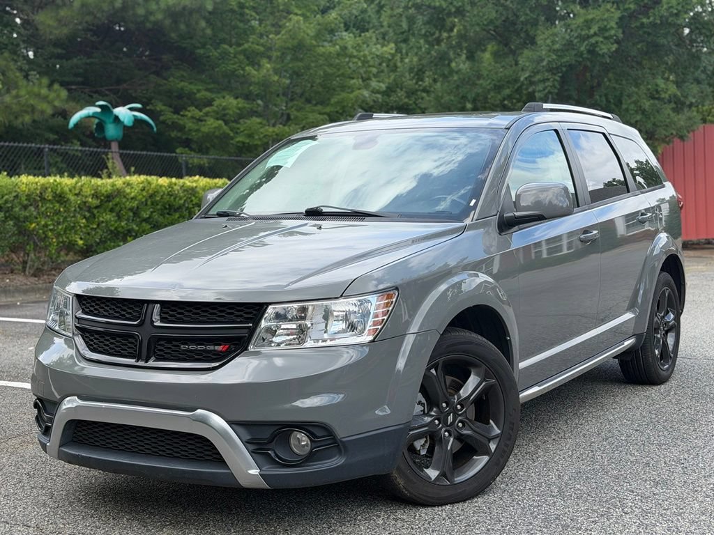 Used 2020 Dodge Journey Crossroad FWD video 1