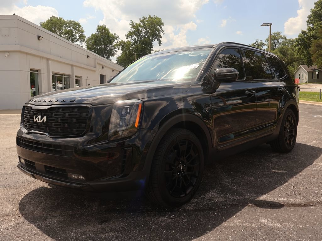 Certified 2022 Kia Telluride SX w/ SX Prestige Package AWD/4WD image 3