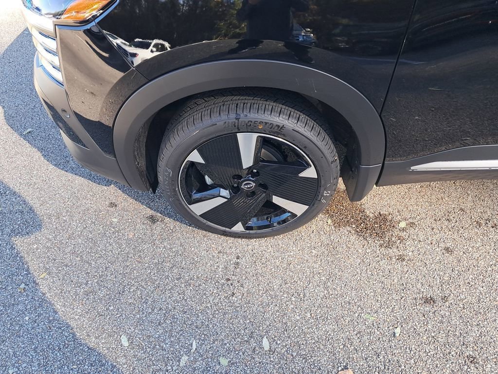 New 2026 Nissan Kicks SR w/ Cold Weather Package image 28