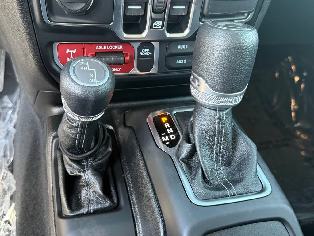 Used 2025 Jeep Wrangler Willys image 29