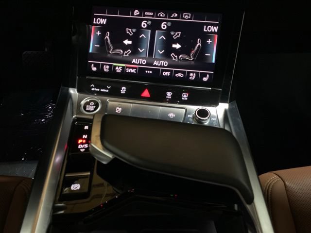 Used 2024 Audi Q8 e-tron Premium Plus w/ Premium Plus Package AWD/4WD image 61
