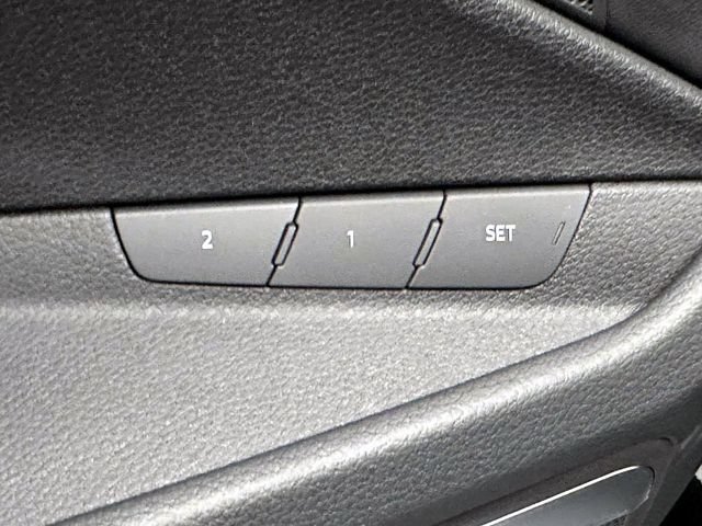 Certified 2024 Audi Q8 e-tron Premium Plus w/ Premium Plus Package AWD/4WD image 20