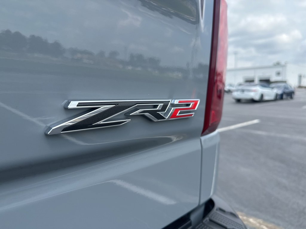 Used 2024 Chevrolet Silverado 1500 ZR2 w/ Technology Package image 44