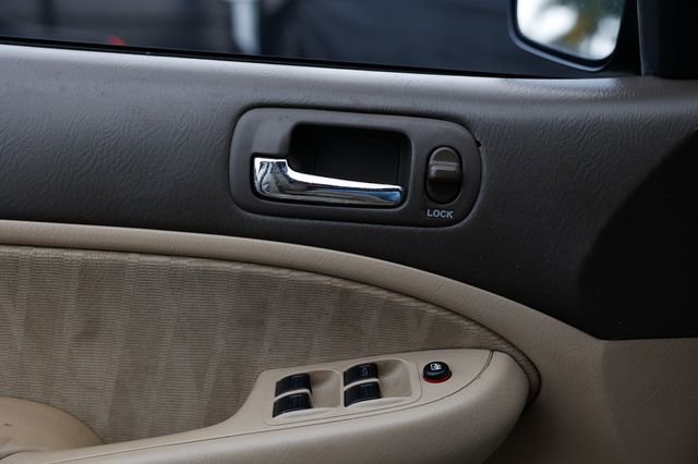 Used 2004 Honda Civic LX image 44