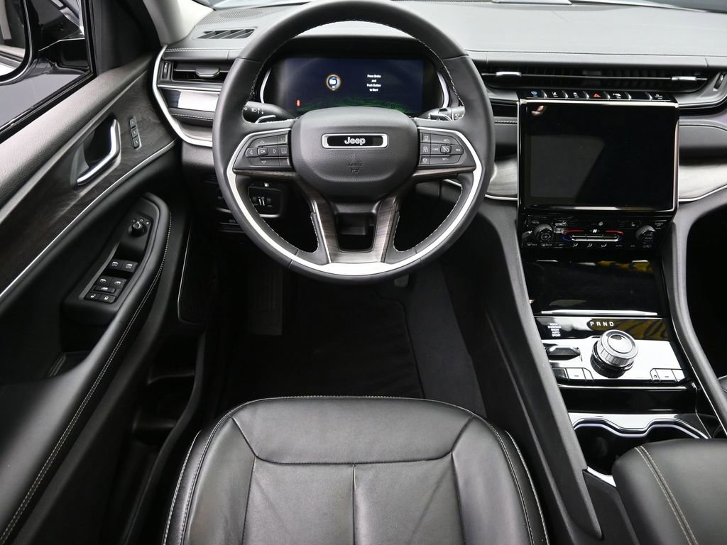 Used 2022 Jeep Grand Cherokee Limited 4xe image 12