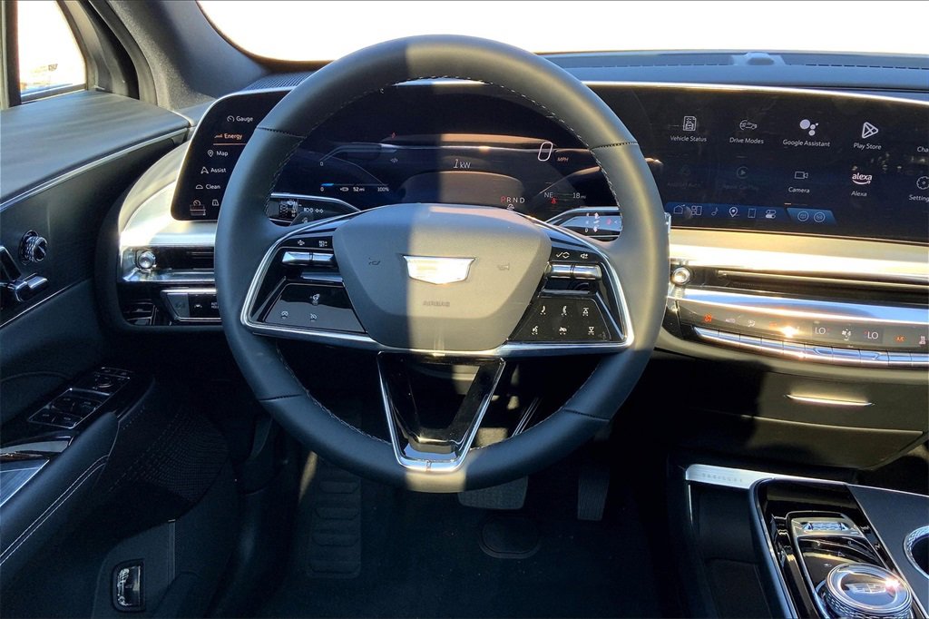 New 2025 Cadillac Lyriq Luxury image 22