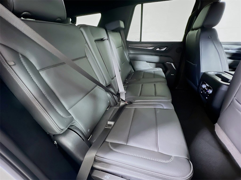 Used 2022 GMC Yukon Denali w/ Advanced Technology Package image 23