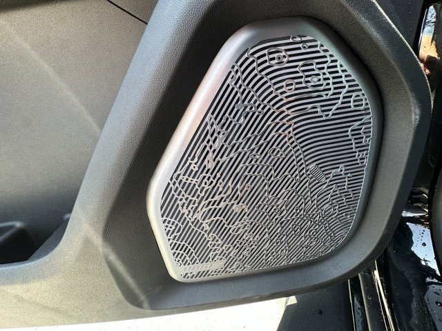 New 2025 GMC Hummer EV 2X image 14