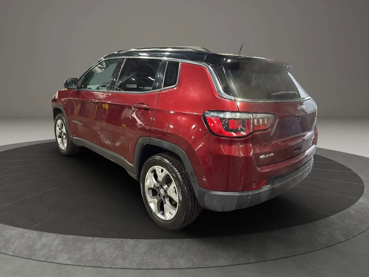 Used 2021 Jeep Compass Limited w/ Sun and Sound Group image 4