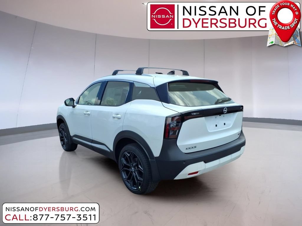 New 2026 Nissan Kicks SR w/ Cold Weather Package FWD image 5