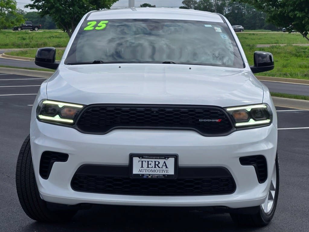 Used 2025 Dodge Durango GT AWD/4WD image 3