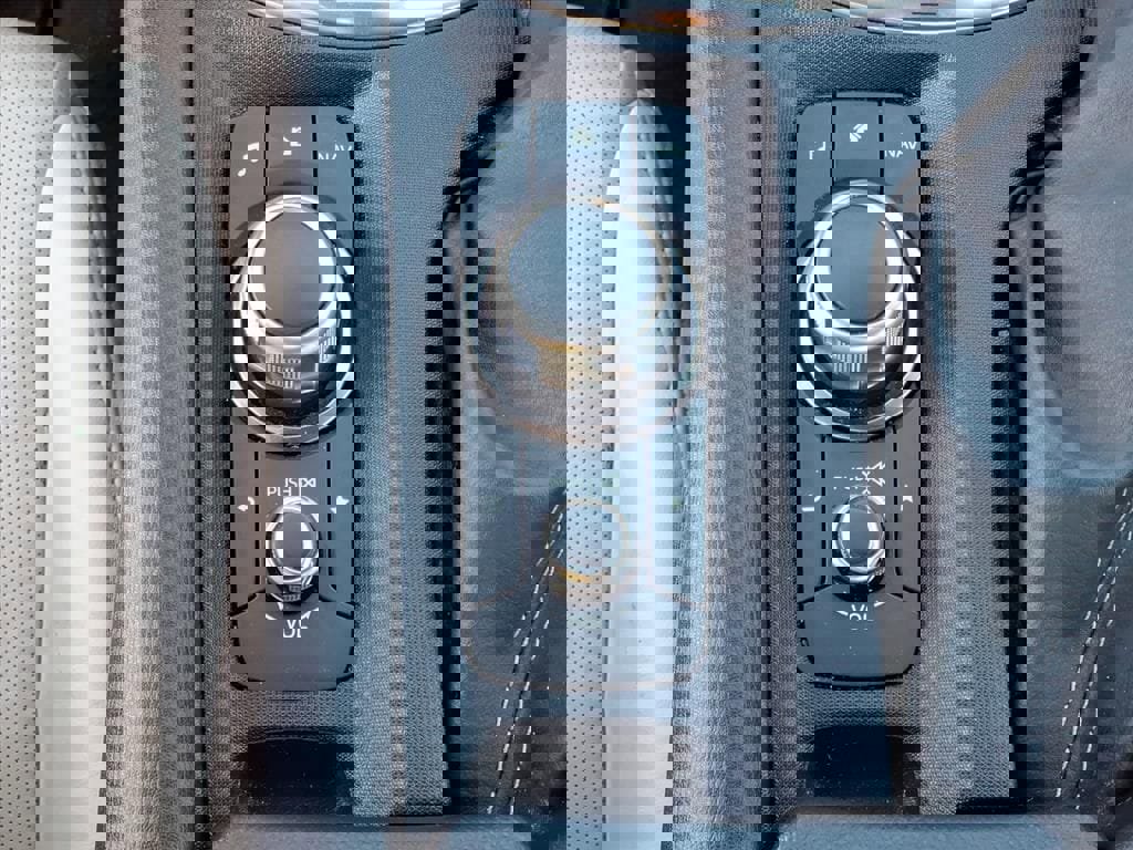 Used 2021 MAZDA MX-5 Miata RF Grand Touring image 13