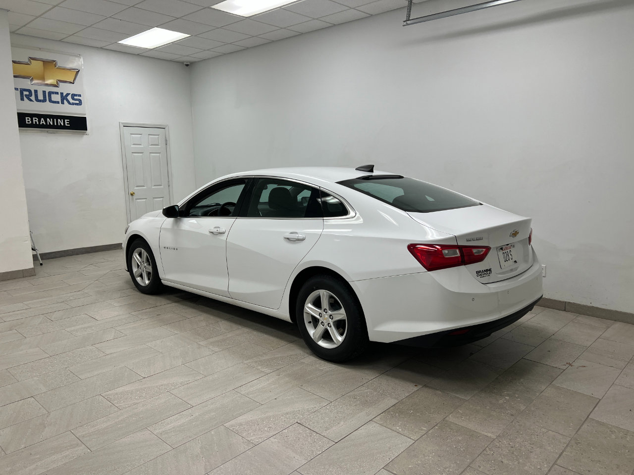 Used 2021 Chevrolet Malibu LS w/ Driver Confidence Package II image 7