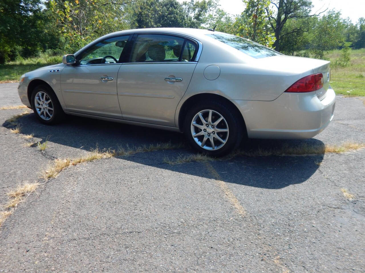 Used 2007 Buick Lucerne CXL FWD image 3
