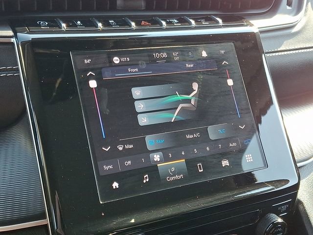 Used 2023 Jeep Grand Cherokee L Laredo image 17