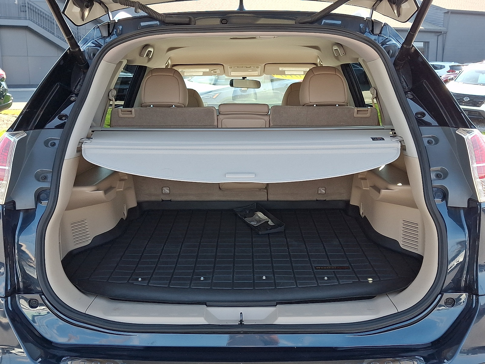 Used 2016 Nissan Rogue SL AWD/4WD image 28