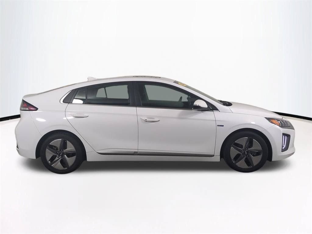 Used 2020 Hyundai Ioniq SEL FWD image 4