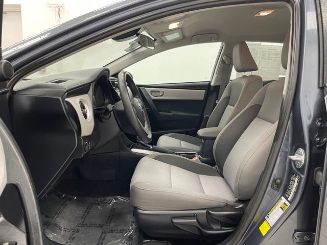 Used 2017 Toyota Corolla LE w/ Carpet Mat Package (TMS) FWD image 9