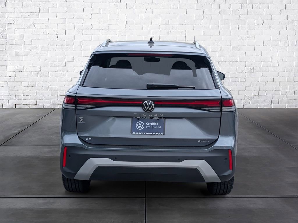 Used 2025 Volkswagen Tiguan SE image 6