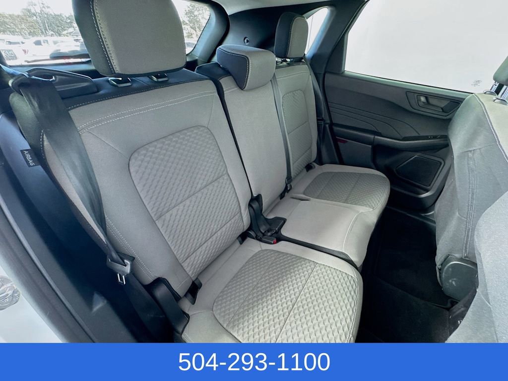 Used 2022 Ford Escape SE image 24