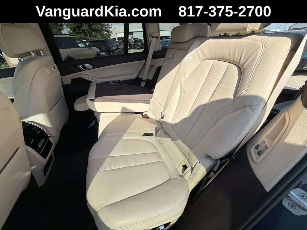 Used 2019 BMW X7 xDrive40i w/ Premium Package AWD/4WD image 28