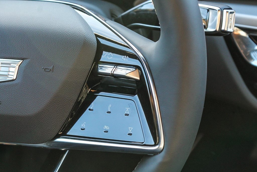 New 2025 Cadillac Lyriq Sport image 17