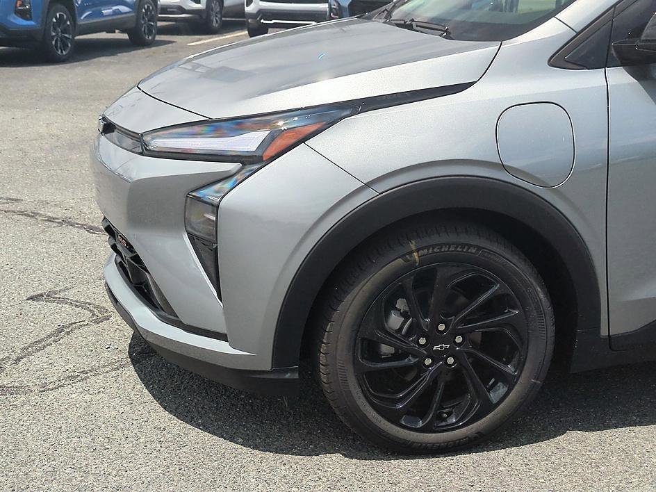 New 2027 Chevrolet Bolt RS FWD image 10