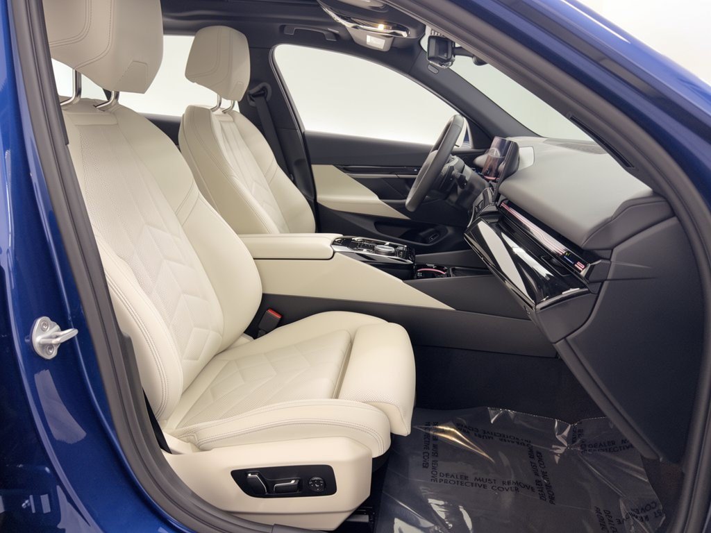 Certified 2026 BMW 530i RWD image 30