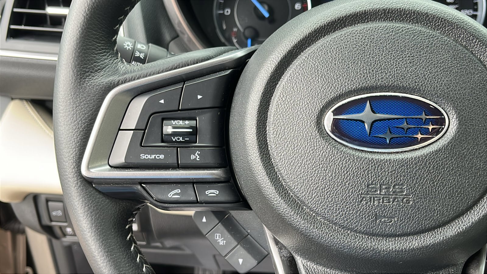 Used 2019 Subaru Ascent Limited AWD/4WD image 14