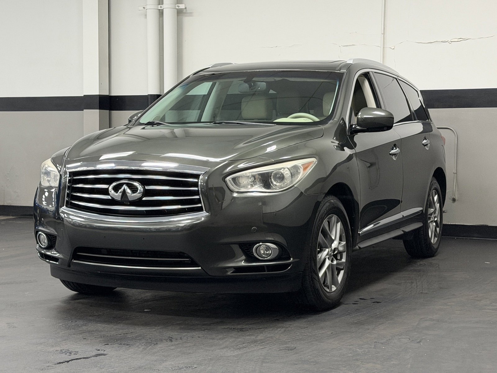 Used 2013 INFINITI JX35 Base w/ Premium Pkg image 7