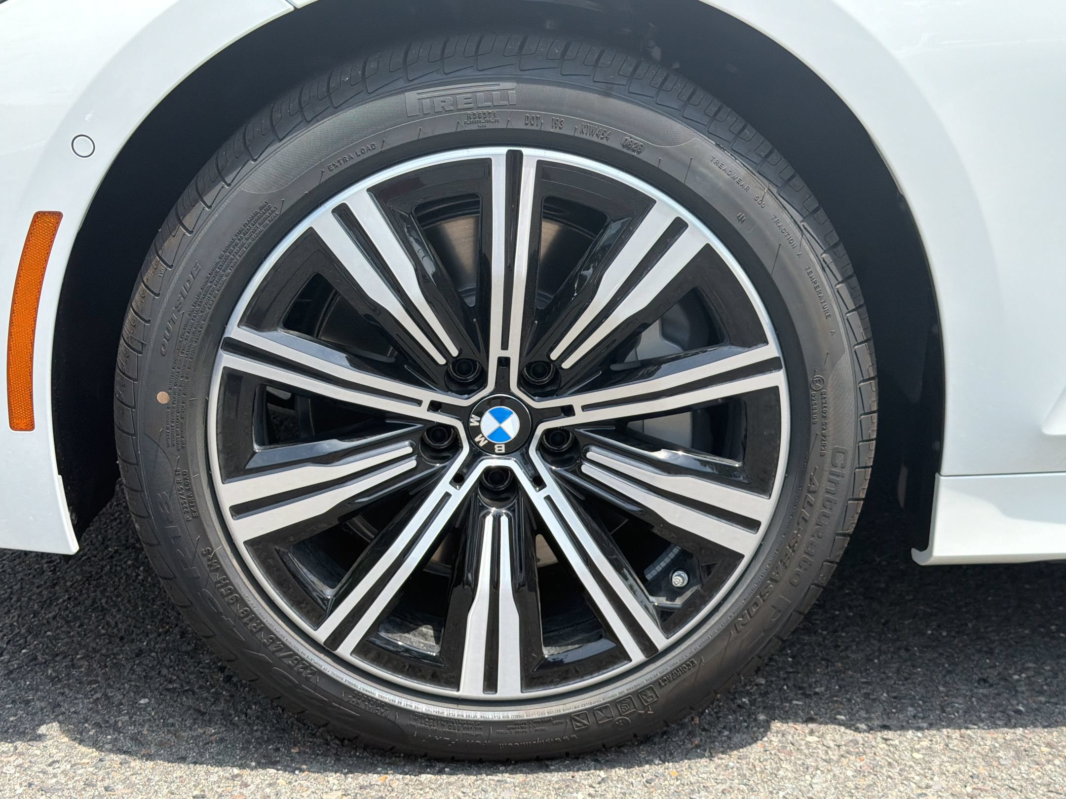 Used 2026 BMW 330i xDrive Sedan w/ Premium Package AWD/4WD image 12