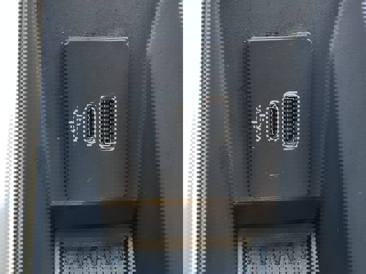 Used 2024 Lincoln Nautilus Black Label w/ Jet Appearance Package (87T) image 21