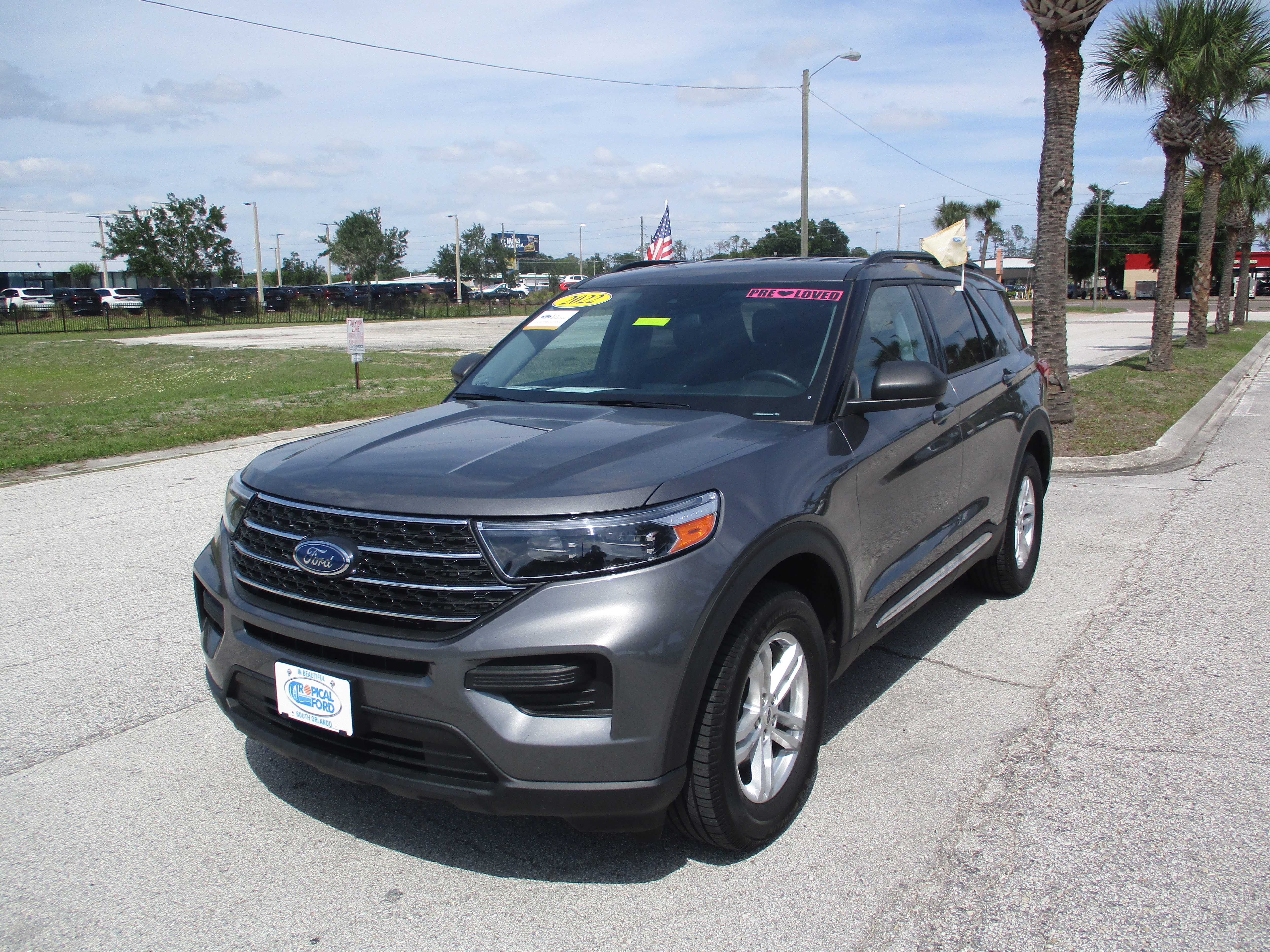 Certified 2022 Ford Explorer XLT AWD/4WD image 3